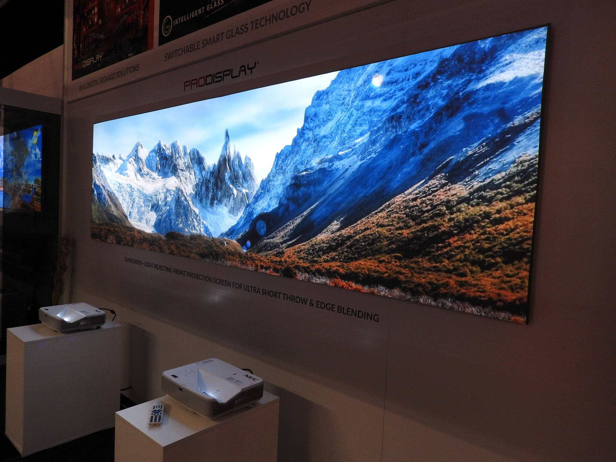 Top 5 Most Versatile Projection Screens Pro Display