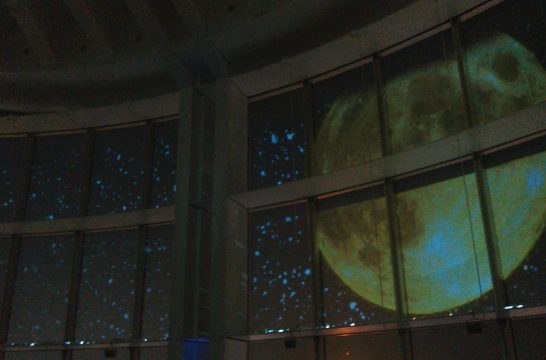 Transparent Screens 12 front projected holographic display window projection