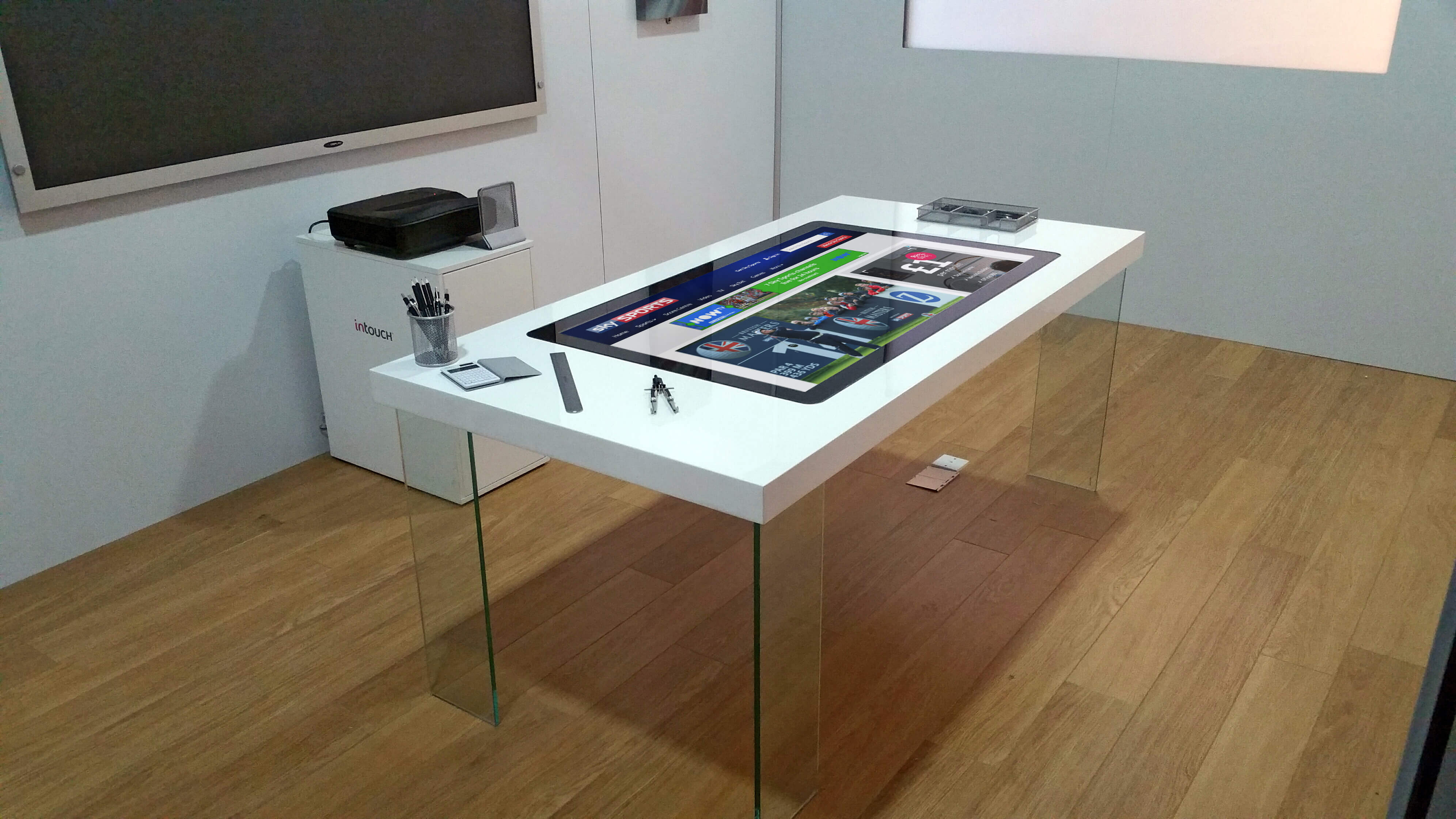 Interactive Table Touch Screen Table Pro Display