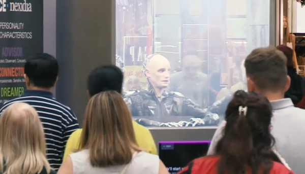 crowd gathering with switchable glass and robot