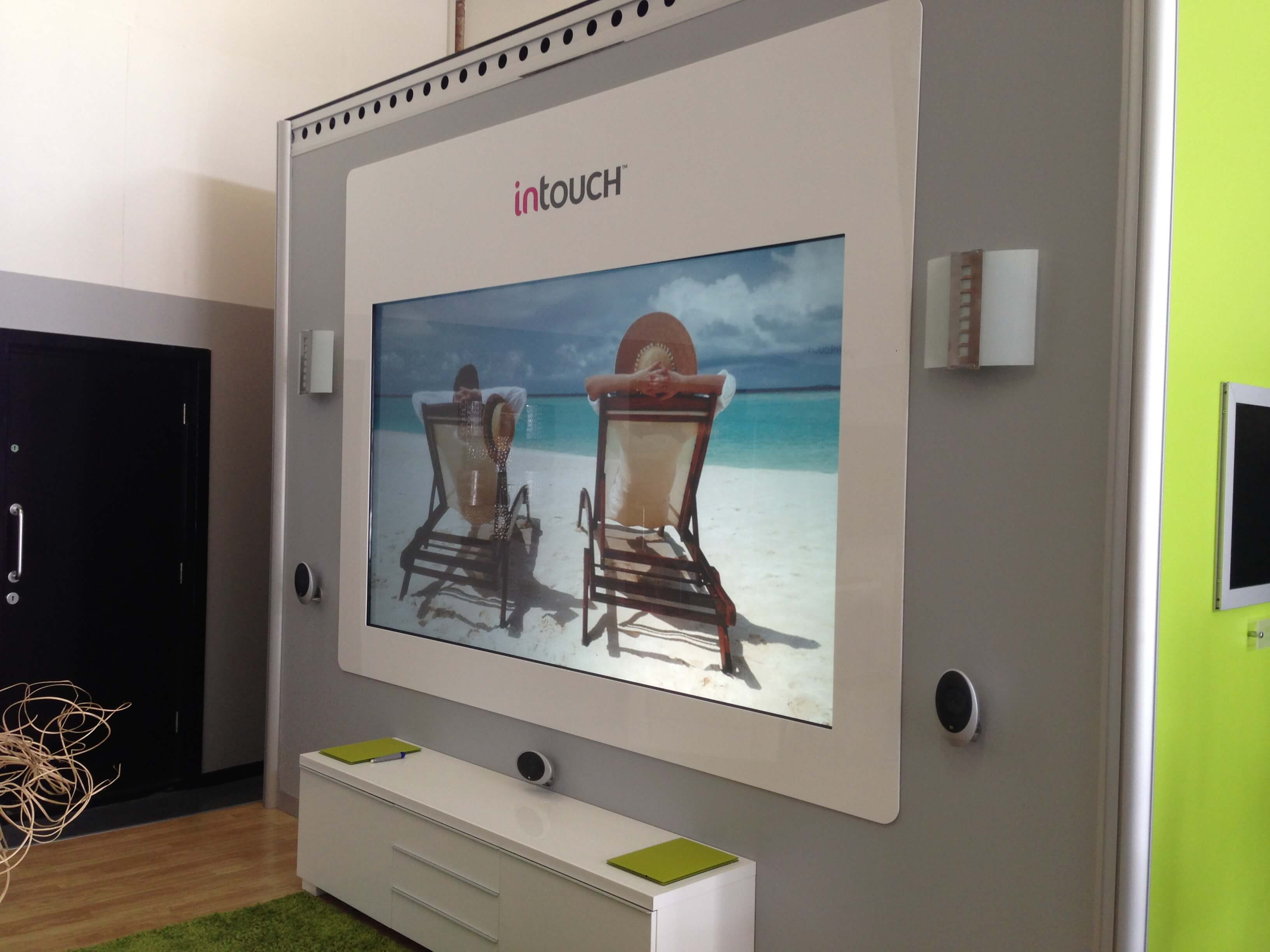 Ultra Short Throw Rear Projection Screen High Brightness UST Projection